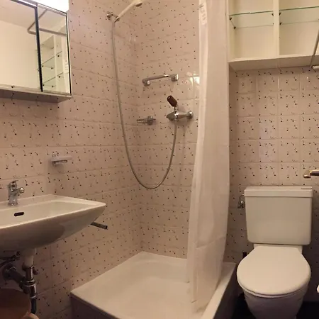 In 4 Vallees Near Lift Apartament *