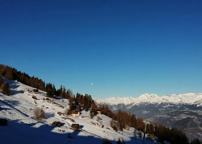 In 4 Vallees Near Lift アパート ヴェゾナ